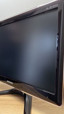 Монітор Samsung SyncMaster BX2335 / 23" (1920x1080) TN+film / DVI + Кабелі живлення та DVI