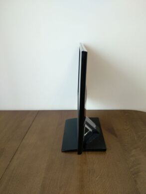 Монитор Б-класс LG Flatron E1960S-PN / 18.5" (1366x768) TN / VGA Монитор Б-класс LG Flatron E1960S-PN / 18.5" (1366x768) TN / VGA