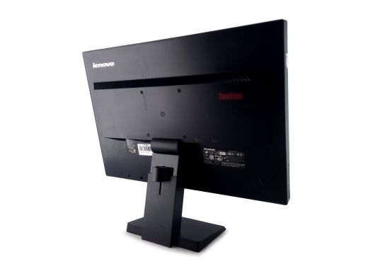 Lenovo L2250p / 22" (1680x1050) TN+film TFT / VGA, DVI