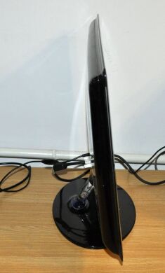 Монітор Б-клас Samsung SyncMaster P2270 / 22" (1920x1080) TN / DVI + Кабелі підключення
