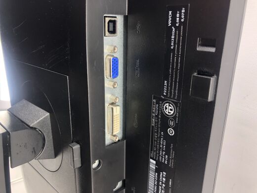 Монитор Dell P2212H / 22" (1920x1080) TN / DVI, VGA, USB-Hub + Кабель питания Монитор Dell P2212H / 22" (1920x1080) TN / DVI, VGA, USB-Hub + Кабель питания