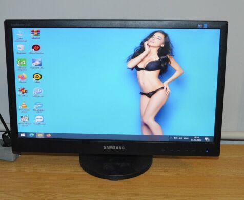 Монитор Samsung SyncMaster 2243SN / 22" (1920x1080) TN / VGA + Кабели в комплекте Монитор Samsung SyncMaster 2243SN / 22" (1920x1080) TN / VGA + Кабели в комплекте