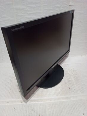Монитор Samsung SyncMaster E2220N / 22" (1920x1080) TN / VGA / VESA 75x75 Монитор Samsung SyncMaster E2220N / 22" (1920x1080) TN / VGA / VESA 75x75