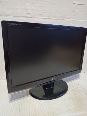 Монитор Б-класс LG W2253S-PF Black / 22" (1920x1080) TN / 1x VGA Монитор Б-класс LG W2253S-PF Black / 22" (1920x1080) TN / 1x VGA