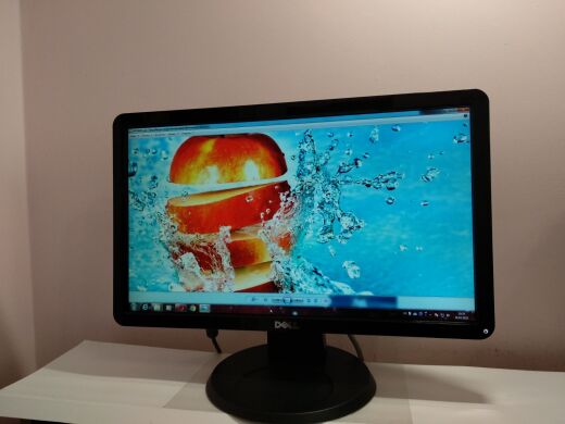 Монитор Dell IN2010N / 20" (1600x900) TN / VGA / VESA 100x100 Монитор Dell IN2010N / 20" (1600x900) TN / VGA / VESA 100x100