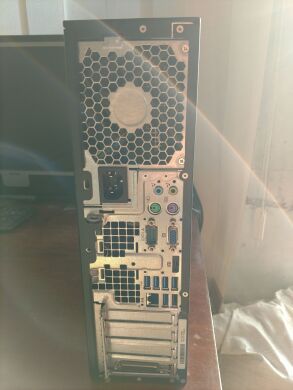 HP Compaq Elite 8300 Desktop / Intel&reg; Core&trade; i7-3770 (4 (8) ядра по 3.40 - 3.90 GHz) / 8 GB DDR3 / 500 GB HDD