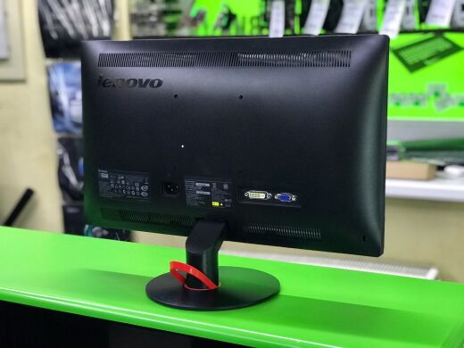 Lenovo ThinkVision T2014 / 20" (1600х900) TN+film WLED / VGA, DVI Lenovo ThinkVision T2014 / 20" (1600х900) TN+film WLED / VGA, DVI