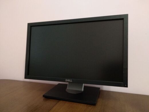 Монитор Dell P2011H / 20" (1600x900) TN / DVI, VGA, USB / VESA 100x100 Монитор Dell P2011H / 20" (1600x900) TN / DVI, VGA, USB / VESA 100x100