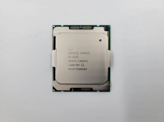 Процессор Intel Xeon W-2235 / Сокет LGA2066