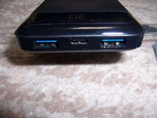 Новый Power Bank Charmast / 10400 mAh / 18W / 5V/3A