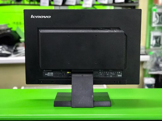 Lenovo ThinkVision LT1953 wide / 19" (1440х900) TN+film / VGA, DVI Lenovo ThinkVision LT1953 wide / 19" (1440х900) TN+film / VGA, DVI