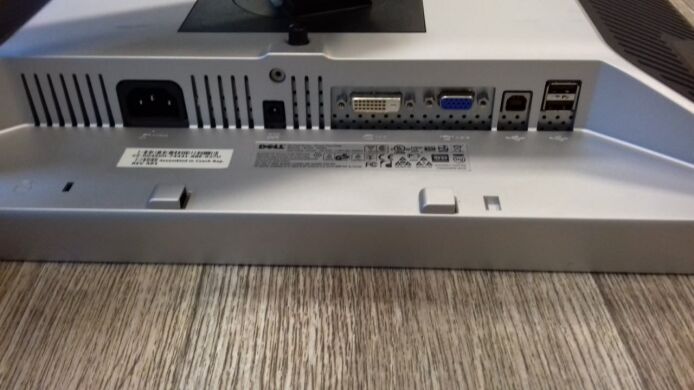 Монитор Dell 2009Wt / 20" (1680×1050) TN / VGA, DVI, USB Монитор Dell 2009Wt / 20" (1680×1050) TN / VGA, DVI, USB