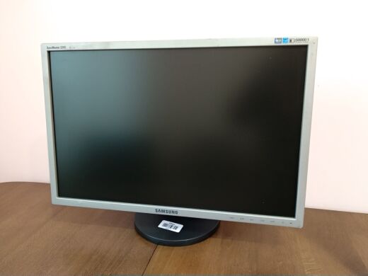 Монитор Б-класс Samsung SyncMaster 2243EW / 22" (1680x1050) TN / DVI, VGA Монитор Б-класс Samsung SyncMaster 2243EW / 22" (1680x1050) TN / DVI, VGA