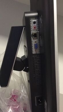 Philips 231P4U / 23" / 1920x1080 (16:9) / VGA, USB 3.0, LAN Philips 231P4U / 23" / 1920x1080 (16:9) / VGA, USB 3.0, LAN