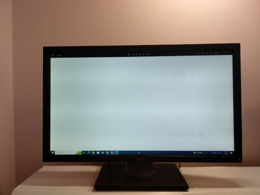 Монитор Б-класс Dell Professional P2311H / 23" (1920x1080) TN / DVI, VGA, USB / VESA 100x100 Монитор Б-класс Dell Professional P2311H / 23" (1920x1080) TN / DVI, VGA, USB / VESA 100x100