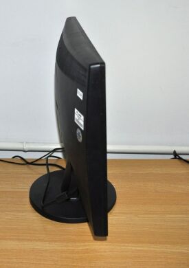 Монитор Б-класс Samsung SyncMaster 2243SN (DF5) / 22" (1920x1080) TN / VGA + Кабели в комплекте Монитор Б-класс Samsung SyncMaster 2243SN (DF5) / 22" (1920x1080) TN / VGA + Кабели в комплекте