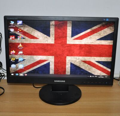 Монитор Б-класс Samsung SyncMaster 2243SN (DF5) / 22" (1920x1080) TN / VGA + Кабели в комплекте Монитор Б-класс Samsung SyncMaster 2243SN (DF5) / 22" (1920x1080) TN / VGA + Кабели в комплекте