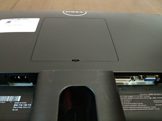 Монитор Б класс Dell E2214H / 21.5" (1920x1080) TN / 1x DVI, 1x VGA
