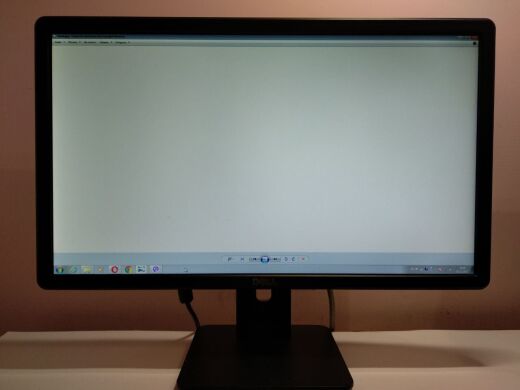 Монитор Б класс Dell E2214H / 21.5" (1920x1080) TN / 1x DVI, 1x VGA