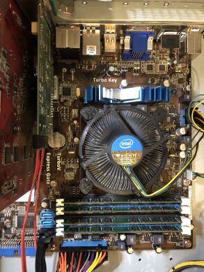 ПК Thermaltake / Intel Core i7-870 (4(8) ядер 2.93-3.60 Ghz / 8 GB DDR3 / 250 GB HDD / Radeon HD5450 1GB / БП 530W