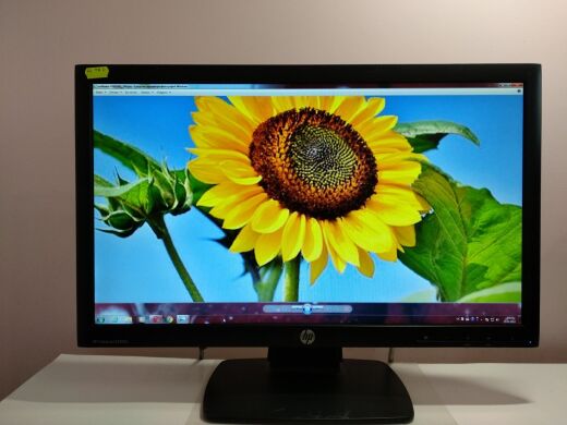 Монитор Б-класс HP Compaq LE2202x / 21.5" (1920x1080) TN / VGA, DVI-D Монитор Б-класс HP Compaq LE2202x / 21.5" (1920x1080) TN / VGA, DVI-D