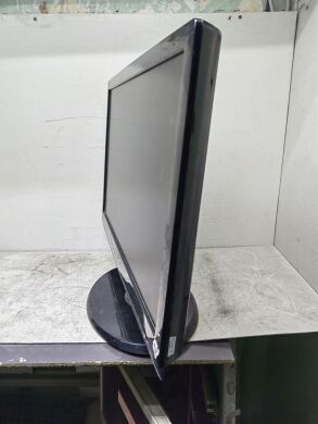 Монитор Б-класс LG Flatron W2453SQ-PF / 24" (1920x1080) TN / 1x VGA / Кабели в комплекте