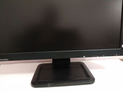 Монитор Б-класс HP LE1901w / 19" (1440x900) TN / VGA / VESA 100x100 Монитор Б-класс HP LE1901w / 19" (1440x900) TN / VGA / VESA 100x100