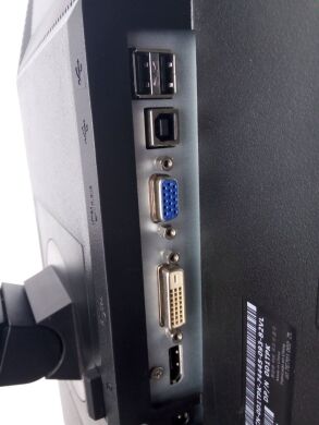 Монитор Dell U2211Hb / 22" (1920x1080) IPS / DVI, DisplayPort, VGA Монитор Dell U2211Hb / 22" (1920x1080) IPS / DVI, DisplayPort, VGA