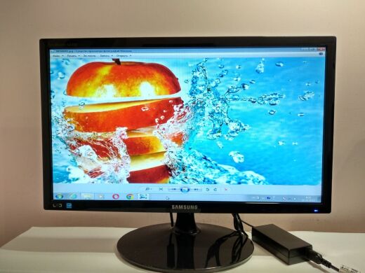 Монітор Samsung SyncMaster S22A300N / 21.5" (1920x1080) TN / VGA Монітор Samsung SyncMaster S22A300N / 21.5" (1920x1080) TN / VGA