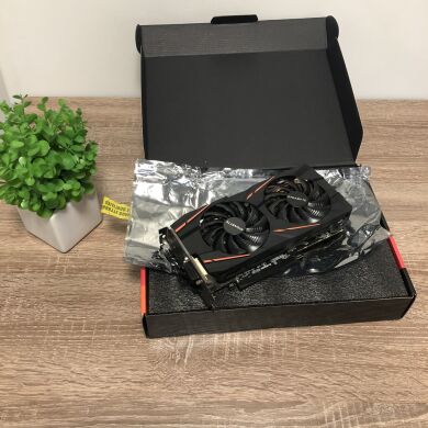 Діскретна відеокарта AMD Gigabyte Radeon RX 570, 4 GB GDDR5, 256bit