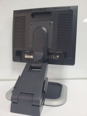 Монитор HP L1740 / 17" (1280x1024) TN CCFL / 1x DVI-I, 1x VGA, USB-Hub Монитор HP L1740 / 17" (1280x1024) TN CCFL / 1x DVI-I, 1x VGA, USB-Hub