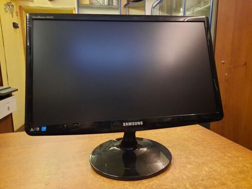 Монитор Samsung SyncMaster S22A100N / 22" (1920x1080) TN / VGA + кабель питания и VGA Монитор Samsung SyncMaster S22A100N / 22" (1920x1080) TN / VGA + кабель питания и VGA
