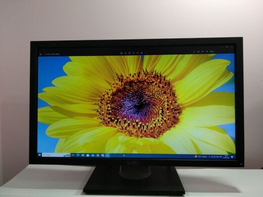 Монитор Dell Professional P2311H / 23" (1920x1080) TN / DVI, VGA, USB / VESA 100x100 Монитор Dell Professional P2311H / 23" (1920x1080) TN / DVI, VGA, USB / VESA 100x100
