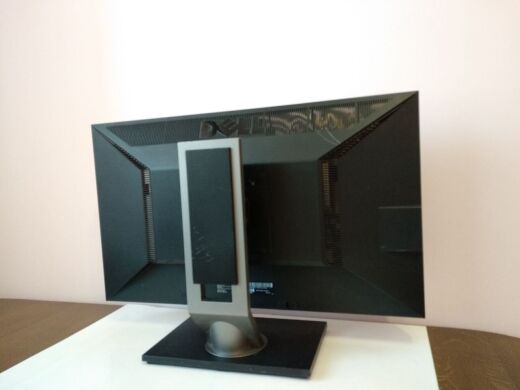 Монитор Dell Professional P2311H / 23" (1920x1080) TN / DVI, VGA, USB / VESA 100x100 Монитор Dell Professional P2311H / 23" (1920x1080) TN / DVI, VGA, USB / VESA 100x100