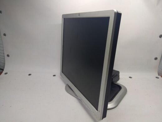 HP LA1951g / 19" (1280x1024) (5:4) TN / VGA, DVI, USB