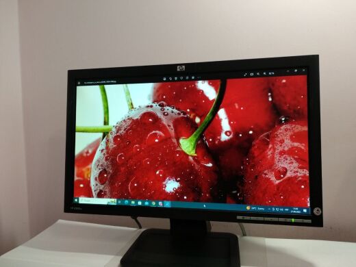 Монитор Б-класс HP LE2001w / 20" (1600x900) TN / VGA / VESA 100x100 Монитор Б-класс HP LE2001w / 20" (1600x900) TN / VGA / VESA 100x100