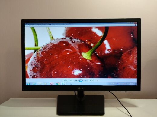 Монітор LG 22M38A-B / 21.5" (1920x1080) TN / VGA / VESA 75x75