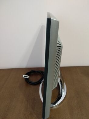 Монитор Xerox XA7-19i 900P / 19" (1280x1024) TN / DVI / VESA 75x75 Монитор Xerox XA7-19i 900P / 19" (1280x1024) TN / DVI / VESA 75x75