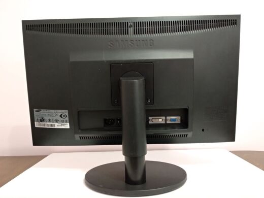 Samsung SyncMaster BX2240 / 21.5" (1920x1080) TN / VGA, DVI Samsung SyncMaster BX2240 / 21.5" (1920x1080) TN / VGA, DVI