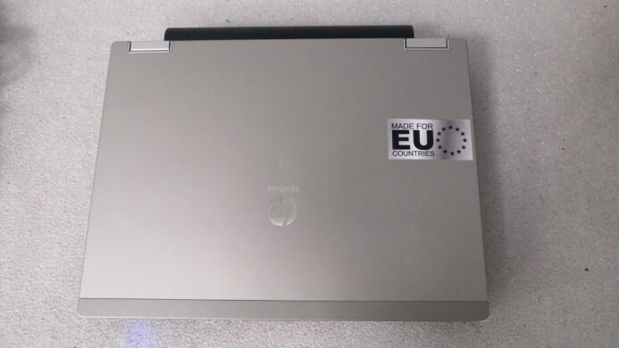 Нетбук HP Elitebook 2540p / 12.1" (1280x800) TN / Intel Core i7-640LM (2 (4) ядра по 2.13 - 2.93 GHz) / 4 GB DDR3 / 80 GB SSD / Intel HD Graphics / WebCam / FingerPrint / Усиленная батарея