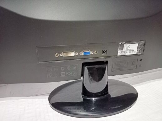 Монитор Acer S230HL B bd / 23" (1920x1080) TN / VGA, DVI 