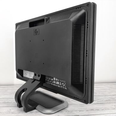 Монитор Б-класс HP L2208w / 22" (1680x1050) TN / VGA + Кабели VGA и питания Монитор Б-класс HP L2208w / 22" (1680x1050) TN / VGA + Кабели VGA и питания