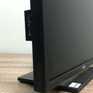 Монитор Dell P2210f / 22" (1680x1050) TN+film / DVI, VGA