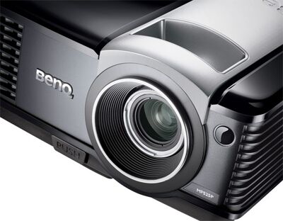 Проектор BenQ MP-525P / DLP / 2500 ANSI / 2600:1 / (1024x768) XGA / 4:3