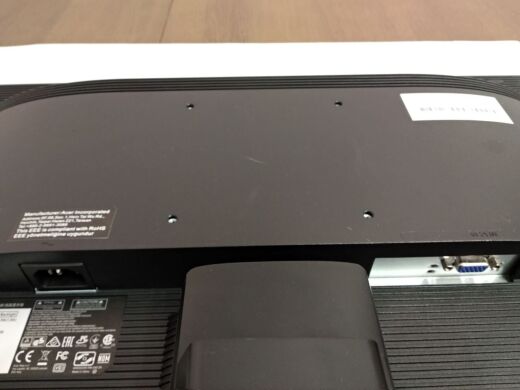 Монитор Б-класс Acer V206HQL / 19.5" (1366x768) TN / VGA / VESA 100x100 Монитор Б-класс Acer V206HQL / 19.5" (1366x768) TN / VGA / VESA 100x100
