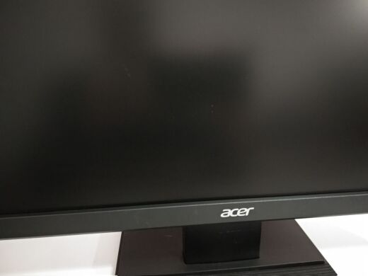 Монитор Б-класс Acer V206HQL / 19.5" (1366x768) TN / VGA / VESA 100x100 Монитор Б-класс Acer V206HQL / 19.5" (1366x768) TN / VGA / VESA 100x100