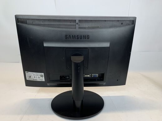 Монитор Б класс Samsung SyncMaster B2240 / 22" (1920х1080) TN / 1x DVI, 1x VGA Монитор Б класс Samsung SyncMaster B2240 / 22" (1920х1080) TN / 1x DVI, 1x VGA