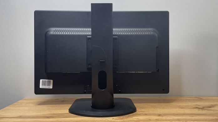 Монитор Iiyama ProLite E2473HDS  / 24" (1920x1080) TN / VGA, DVI, HDMI, Audio / VESA 100x100 