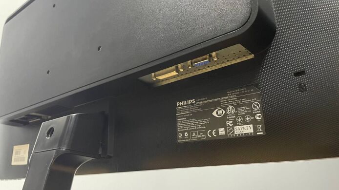 Монітор Philips 246V5LSB/00 / 24" (1920x1080) TN / DVI, VGA