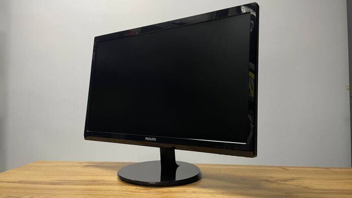 Монітор Philips 246V5LSB/00 / 24" (1920x1080) TN / DVI, VGA